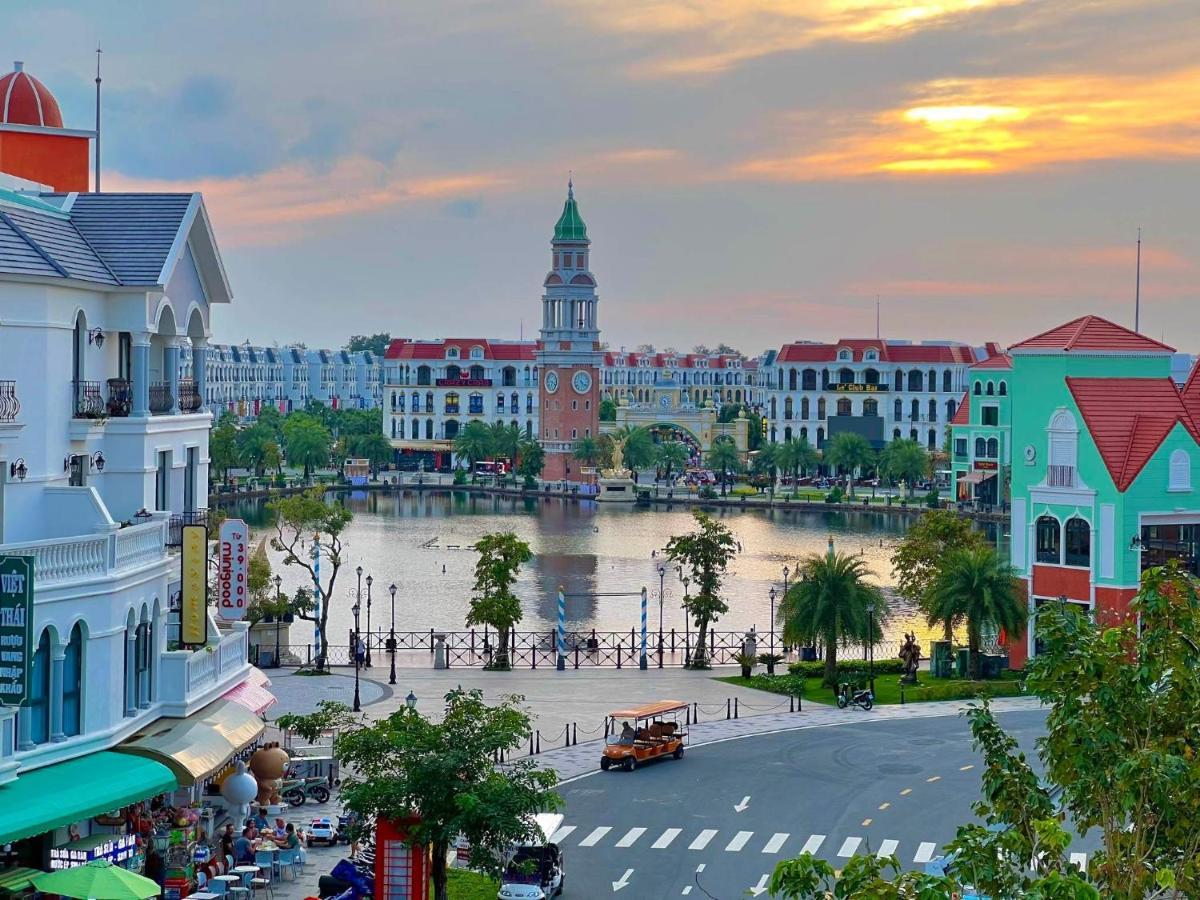 Bistro Hotel Grand World Phu Quoc Luaran gambar